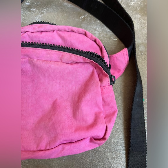 Baggu Fanny pack extra pink - Picture 4 of 7